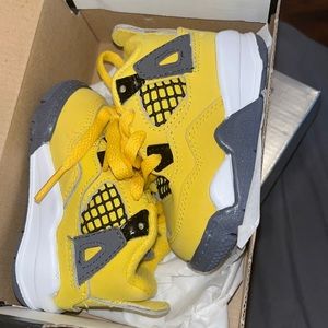 COPY - JORDANS SIZE 3C